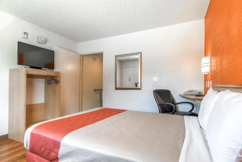 Motel 6-Carlsbad, CA - East Near LEGOLAND Motel 6 Carlsbad East is conveniently located in the popular Carlsbad area. The hotel has everything you need for a comfortable stay. 24-hour front desk, facilities for disabled guests, laundry servic