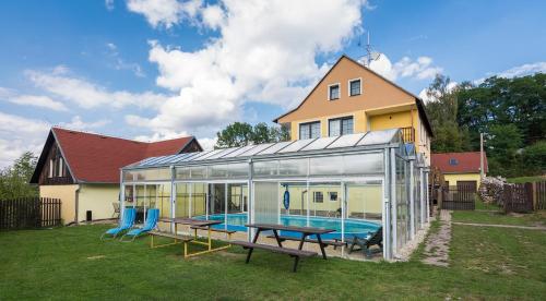 A szálláshely kívülről, Pension Pastis in Janov