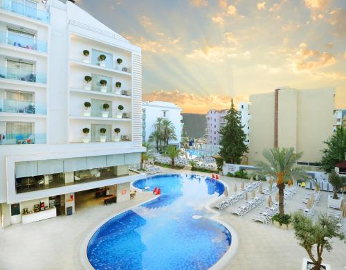 Blue Bay Platinum - image 5
