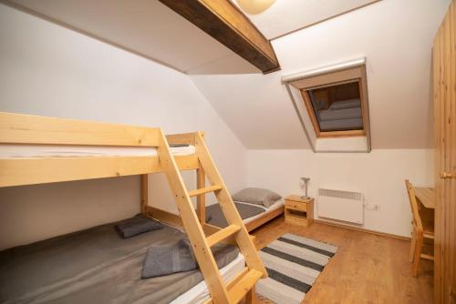 1 double bed, 1 twin bed, 1 bunk bed