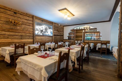مطعم, Hotel Courmayeur in مركز مدينة كورمايور