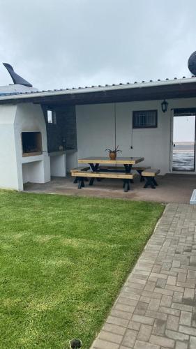 Spacious 3 bedroom duplex, close to Club Mykonos photo