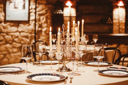 餐廳, Hotel Memoire in 庫塔伊西