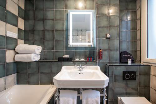 Astrid Hotel - image 7