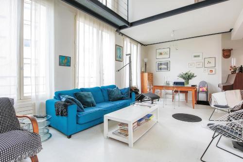 Veeve - White House, Париж