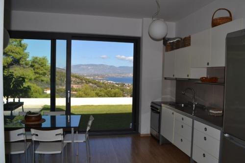 주방, Luxurius villa with sea view in 코린토스