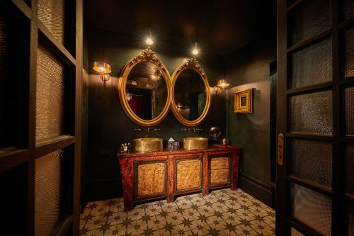 342862871 Palma Riad - Adults Only