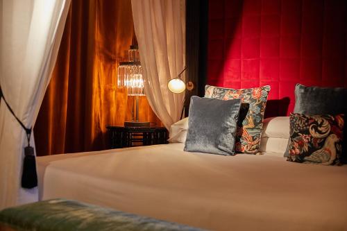 342864698 Palma Riad - Adults Only