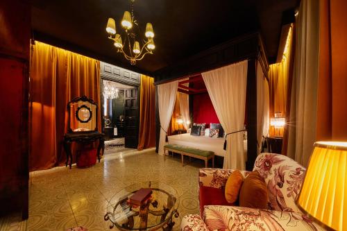 342864701 Palma Riad - Adults Only