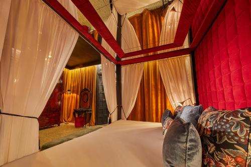 342864705 Palma Riad - Adults Only