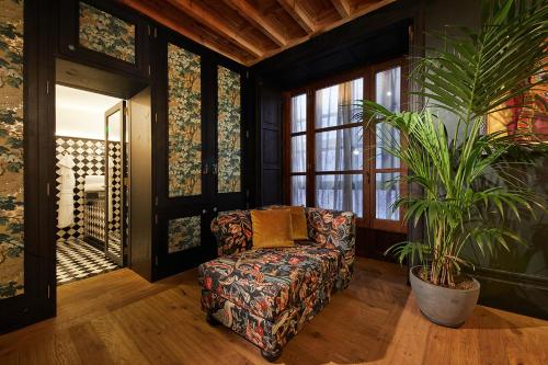 342865076 Palma Riad - Adults Only