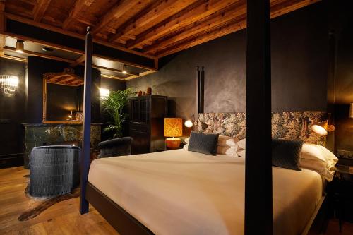 342865098 Palma Riad - Adults Only