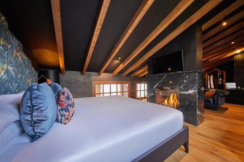 342865295 Palma Riad - Adults Only