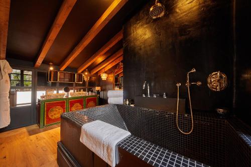342865304 Palma Riad - Adults Only