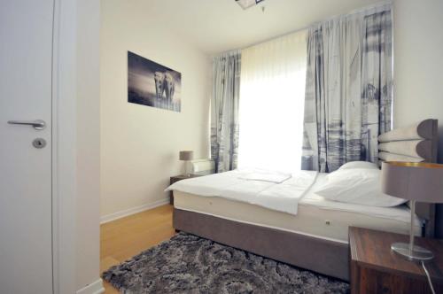 Superior Apartment image 6