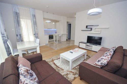 Superior Apartment image 9