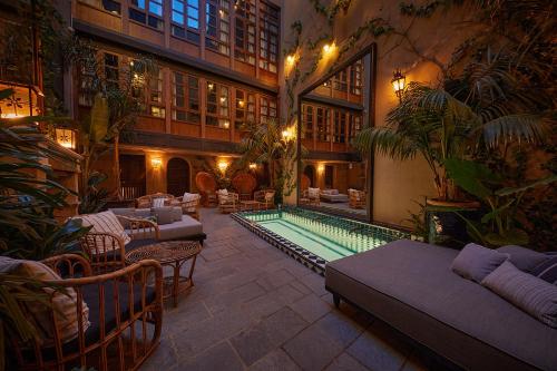 342869409 Palma Riad - Adults Only