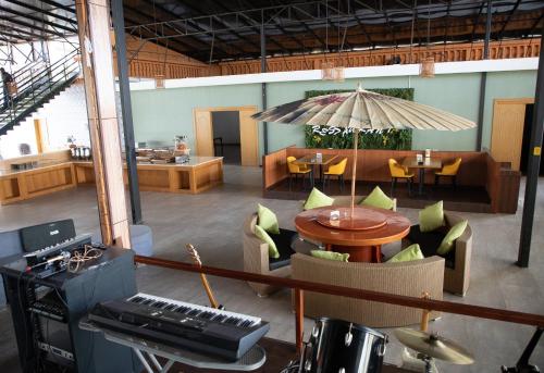 Restaurant, 2000 Hotel in Kigali