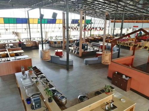 Restaurant, 2000 Hotel in Kigali