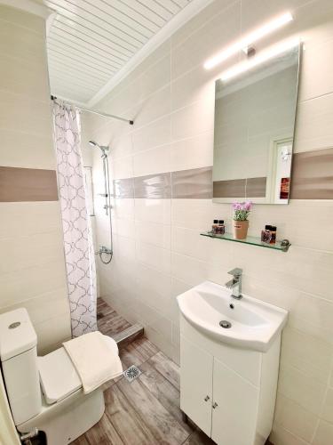 Avra Rooms – Pigadia, AZ
