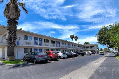 Motel 6-Westminster, CA - South - Long Beach Area