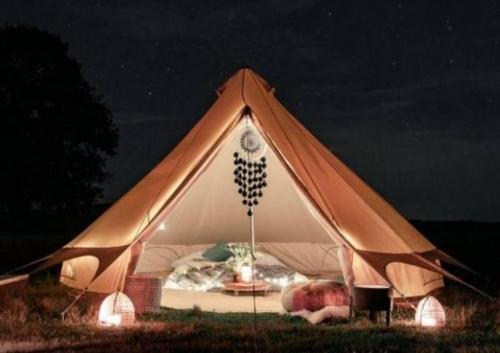 5 Meter Bell Tent - Up to 5 Persons Glamping gîte à louer Greensted