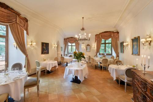 餐廳, 城堡公園酒店 (Hotel im Schlosspark) in 賓寧根