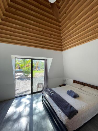 Pyramid Lodge Tamarindo in ทามารินโด