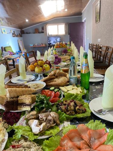 Ēdiens un dzērieni, Mamuka's Guesthouse in Udabno