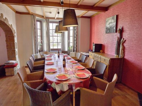  Spacious Villa in Sourbrodt with Sauna, Pension in Weismes bei Küchelscheid