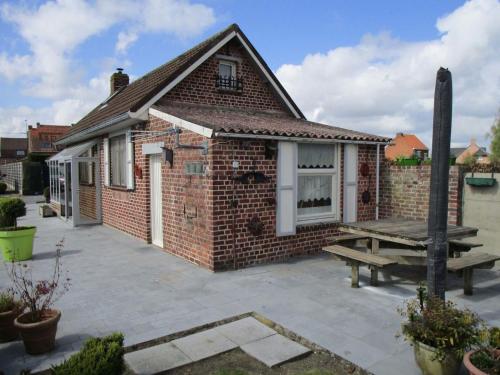  Modern Holiday Home in Hollebeke with Private Garden, Pension in Zandvoorde