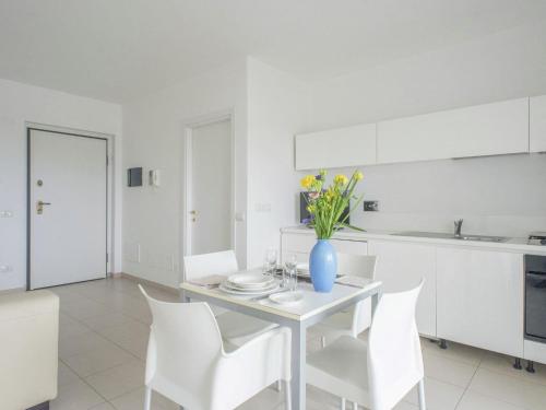 Beautiful Holiday Home in Vasto near Sea