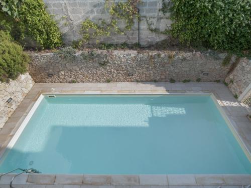 Plush Holiday Home in Salento Region with Coastal Views - image 5