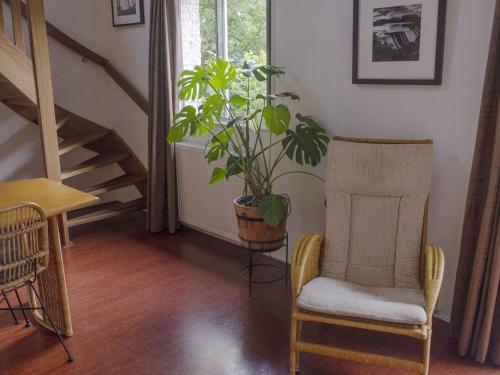 Detached Holiday Home in Friesland near the Forest - image 12