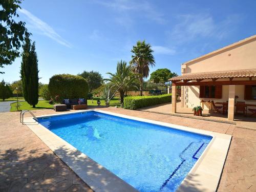  Beautiful country house with pool and air conditioning ideal for children in Búger