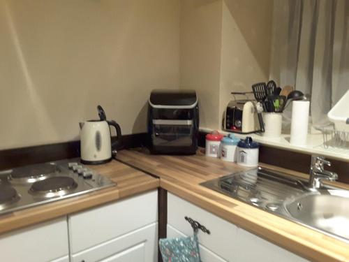 2 Bed Apartment 2 mins walk away from the Beach! in Dundee City Center