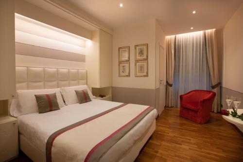 Hotel Jolanda - image 14