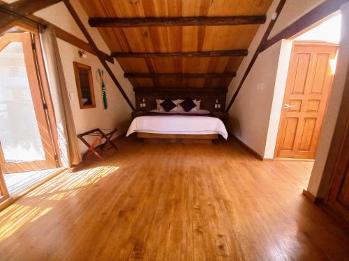 342949814 Hotel Junvay