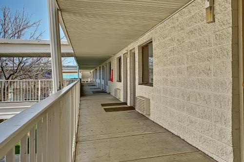 Entrance, Motel 6 Villa Park, IL - Chicago West in Villa Park (IL)