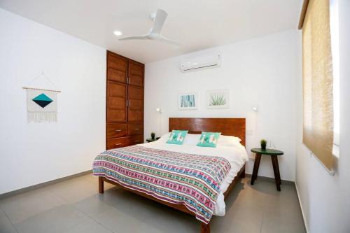AS SEEN ON HGTV-2 Bedroom + Private Rooftop & Pool in San Carlos, Mexico