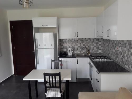 Ardem 5 Girne Luxury 1+1 - image 2
