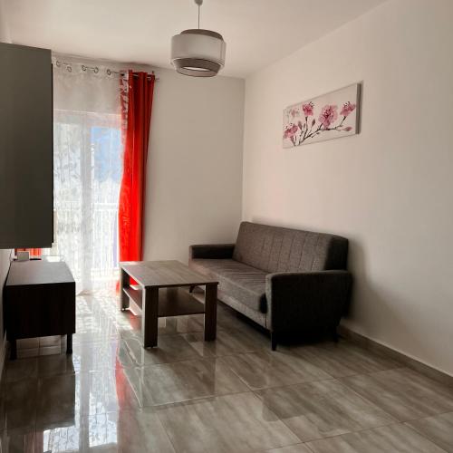 F4 Room 1, Private Double room with private bathroom and balcony, Msida (zdjęcie 7)