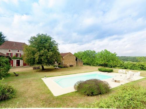 Holiday home with tennis court in Montcl ra - Location saisonnière - Frayssinet-le-Gélat