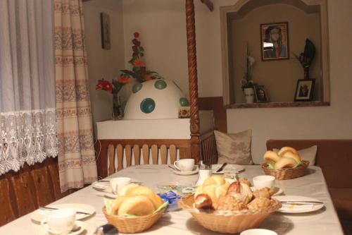 อาหารและเครื่องดื่ม, sonnberg in อิชกล์