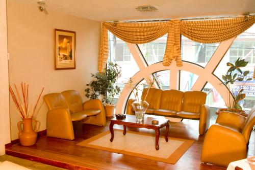 Előcsarnok, Hotel Podocarpus in Loja