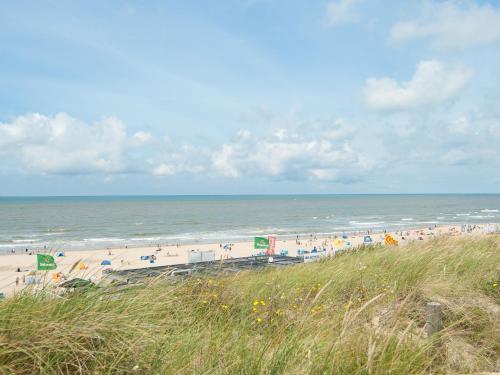 Charming holiday home by the beach with sauna bubble bath and sunbed