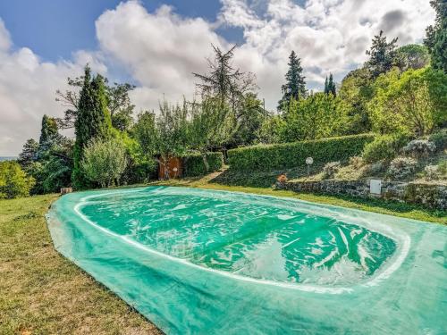 Belvilla by OYO Typical country house with pool