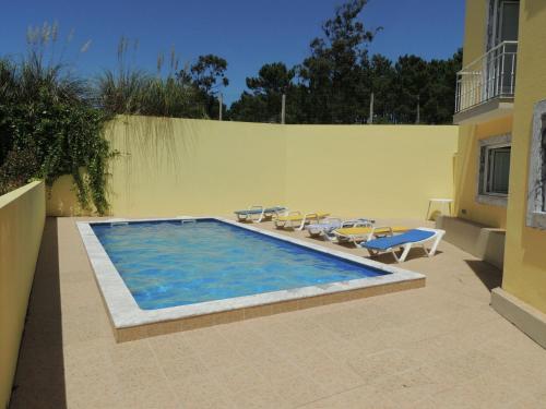  Scenic Villa in Foz do Arelho with Private Swimming Pool in Nadadouro