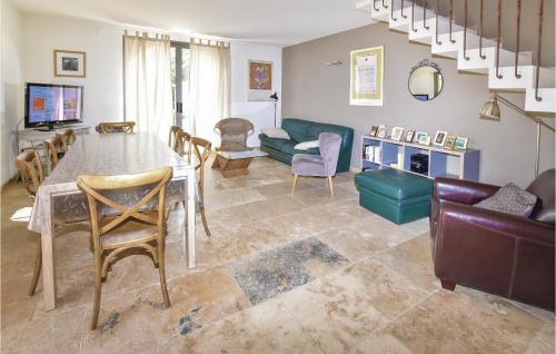 Four-Bedroom Holiday Home in Saint Hilaire D'Ozilha - main image