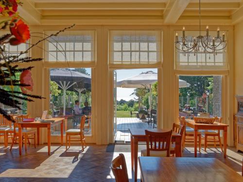 Fritidsfaciliteter, Holiday Home in Bergen near North Sea Beach in Bergen